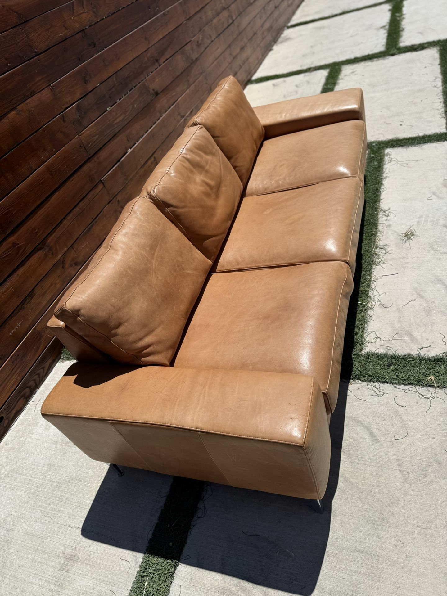 Top Quality Tan Leather Sofa