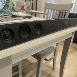 Speaker Bluetooth Electric , Can Connect To Any Phone Via Bluetooth Wireless.  In Excelente Conditions! Asking$30.00  OBO  I Can Deliver For $10.00