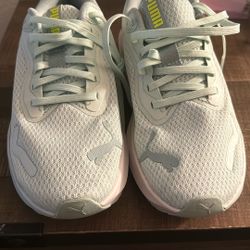 Puma Running Shoes 