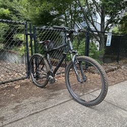 Trek Men’s Mountain Bike