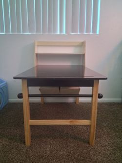 Kids art table