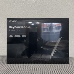 Funda teclado EVEO para iPad 10.2". Incluye un soporte para lápiz integrado.