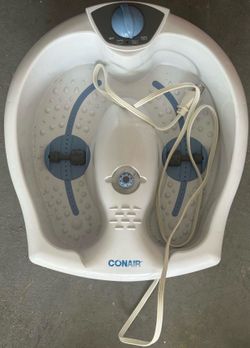 Massaging foot spa