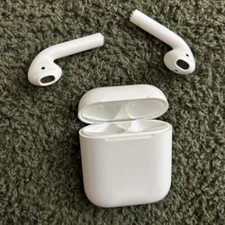 Apple AirPods 2nd Second Generation