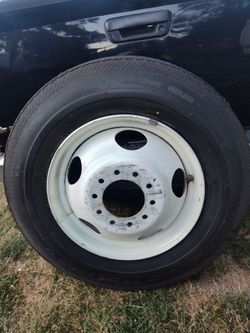 8-19.5 GOODYEAR TIRE