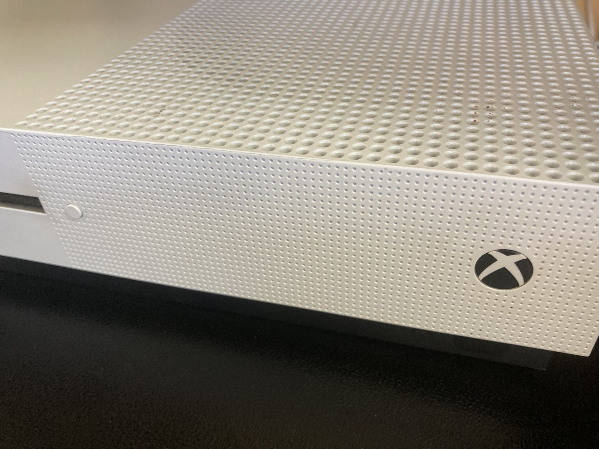 X Box One S