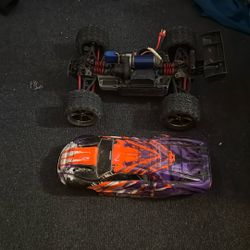 Traxxas 1/16 E revo VXL 