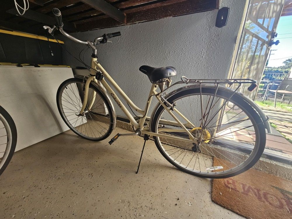 Schwinn Bike. Gateway