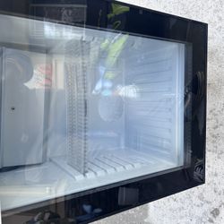 Dometic Mini-fridge