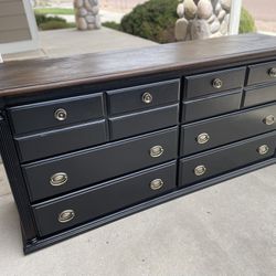 6 Drawer Dresser - Refinished 