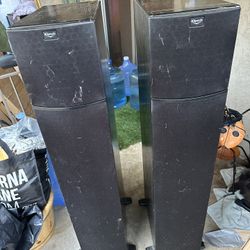 Klipsch Tower Speakers 