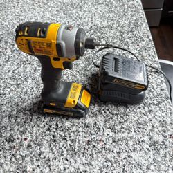 Dewalt