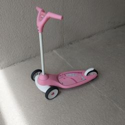 Radio Flyer Pink Scooter 