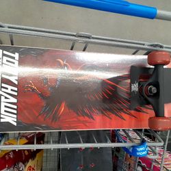 TONY HAWK SKATEBOARD