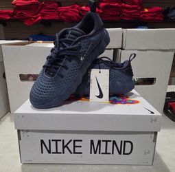 Nike Mind 002
Thunder Blue Chrome 10M