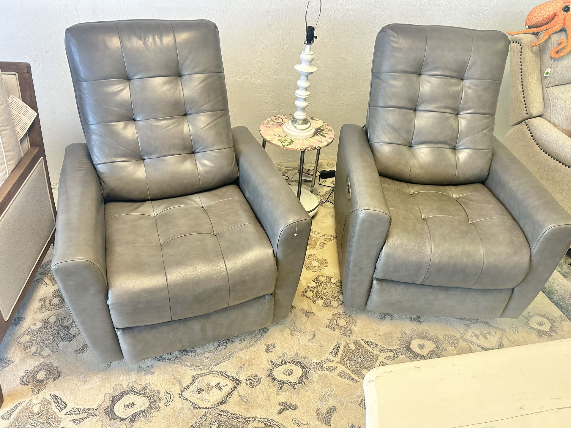 Like New Drew And Johnathan Leather Electric Recliner With Electric Headrests And USB $450 Each 
