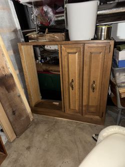 Standing Cabinet