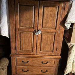 Armoire/Television Cabinet 