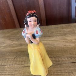 Vintage 5.5” Snow White Figure
