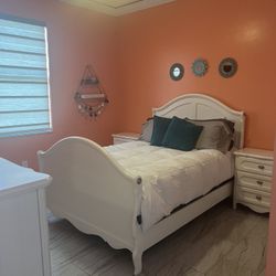 Full Size Bedroom Set