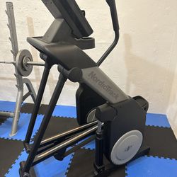 NordicTrack FS9i FreeStride Elliptical