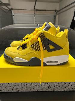 Jordan 4 Lightning size 10 used once