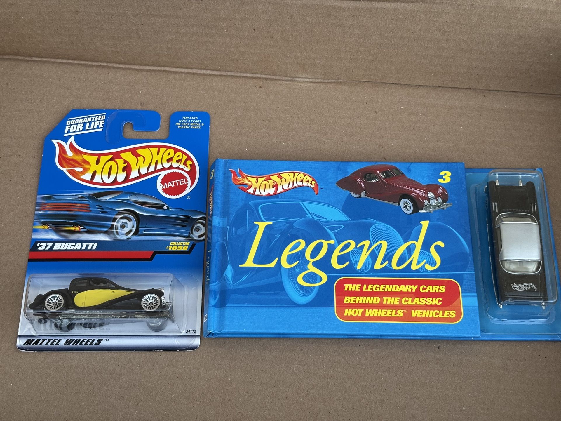 Hot Wheels Legends Book Cadillac