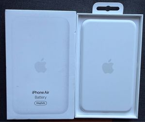 iPhone Air MagSafe Battery