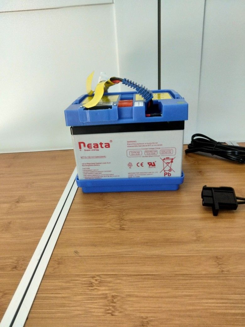 12-V Battery And Charger