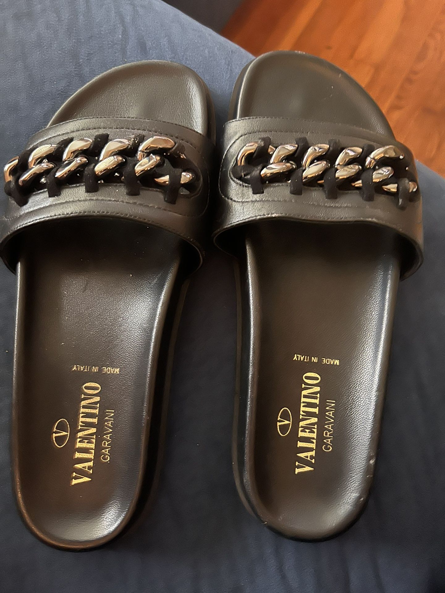 Valentino Slides