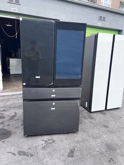 Samsung Bespoke 35in.29 cu.ft. Standard Depth Charcoal Glass Black/Charcoal 4-Door French Door Refrigerator w/ Family Hub 32in.