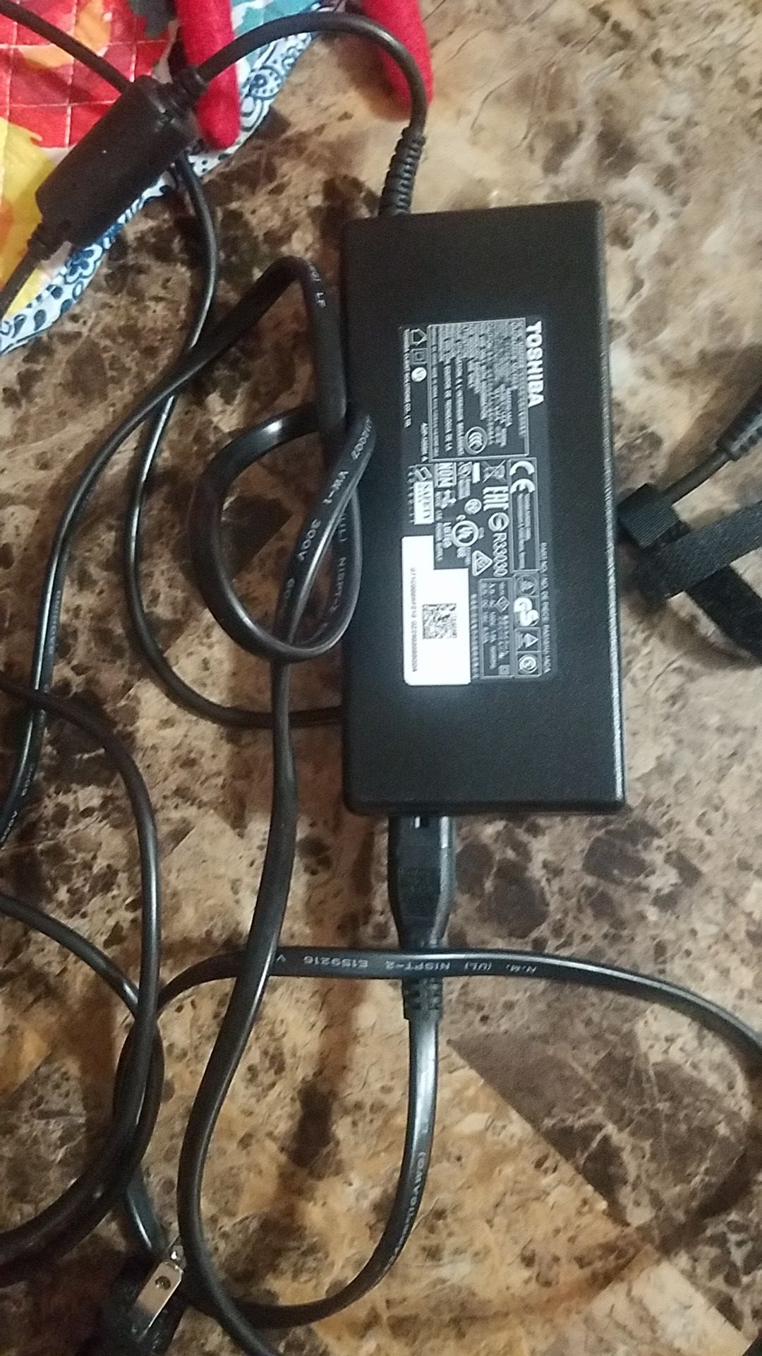 Toshiba AC DC adapter laptop charger