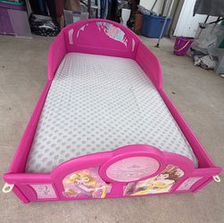 Princess Toddler Bed with Mattress