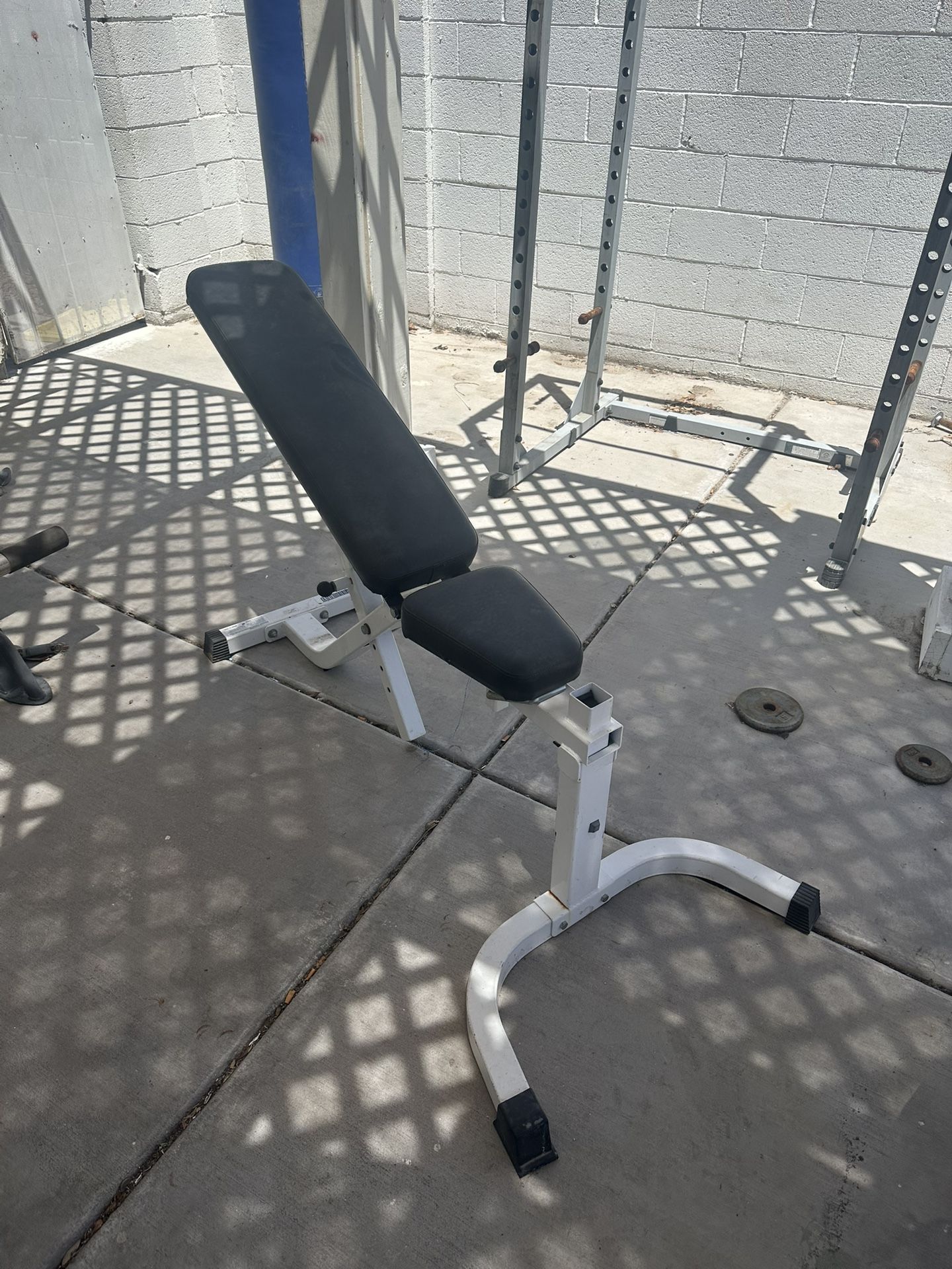 Adjustable Weight Bench