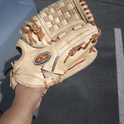 Easton Baseball Glove