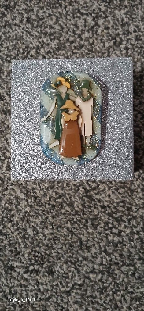 vintage women's brooches pin