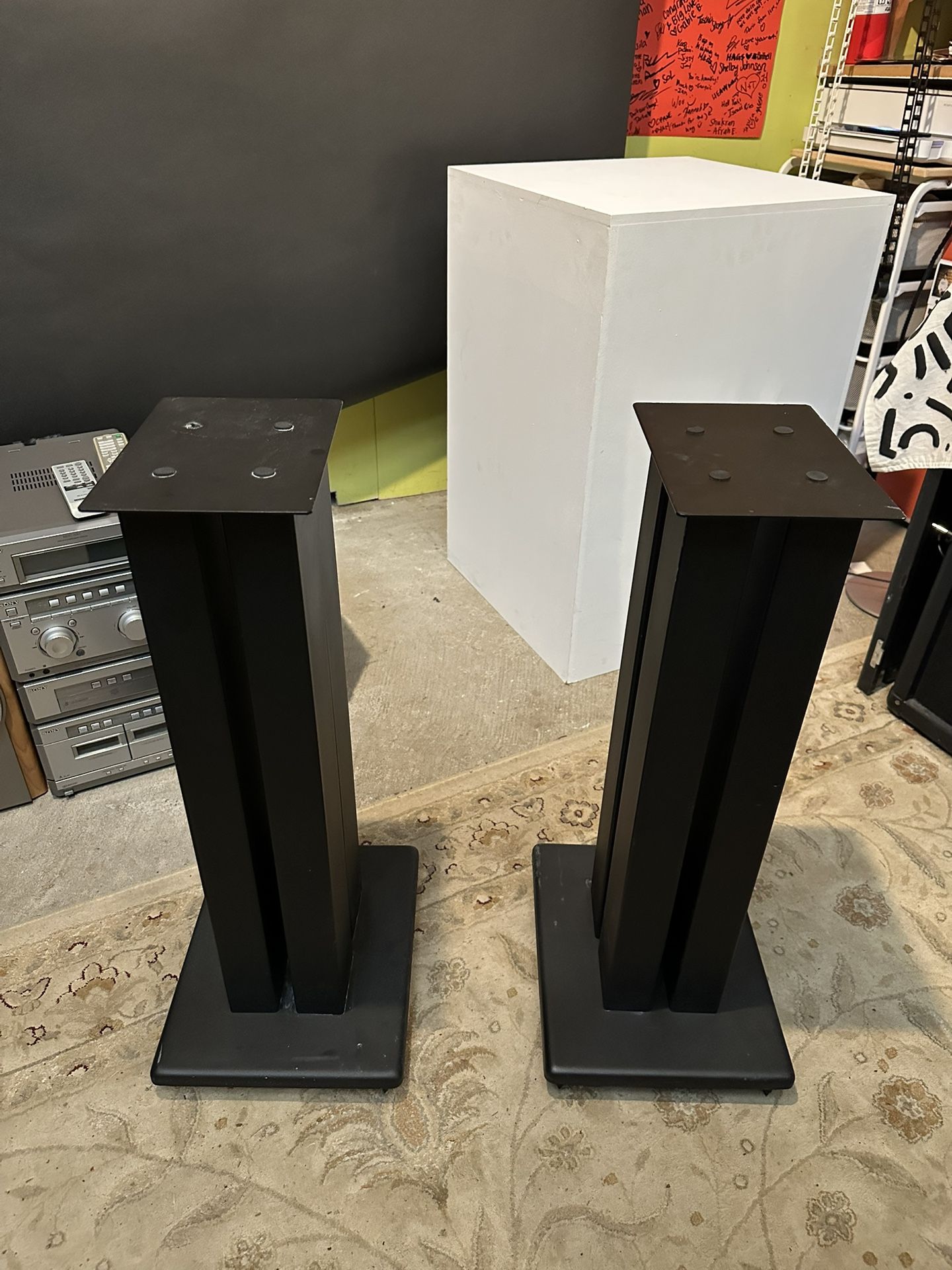 Pangea Audio DS400 heavy-duty speaker stands (32")