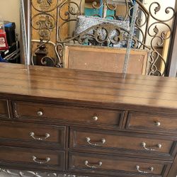 Bedroom Set with The Mirror And Bed Farm Like New Real Wood Well Taken Care Of 