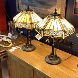 Amber Shade Lamps With 2 Bulbs And Pulls