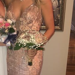 Prom Dress [ SIZE 4- Can Fit A 2]