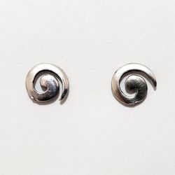 Swirl 925 Sterling Silver Stud Earrings 