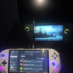 Onexfly F1 7840u 32 Gig Ram 1tb