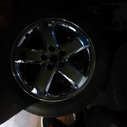 2017 Chevy HHR.    Rims N Tires 250 OBO 