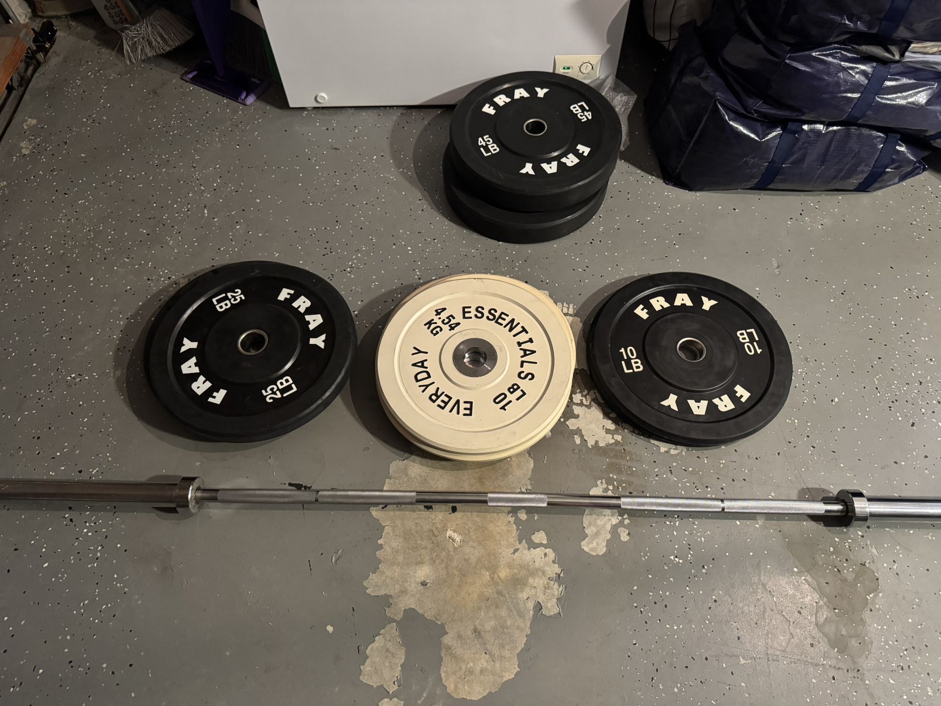 Bumper plates + Bar Set