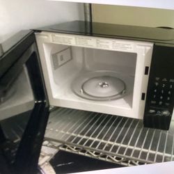 Microwave Like New Still In The Box Reduced Asking $50.