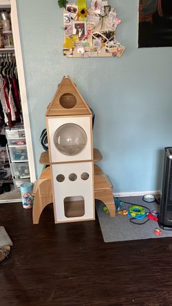 Rocket Cat Tree