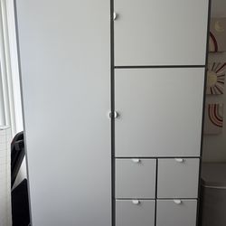 Wardrobe IKEA - great condition