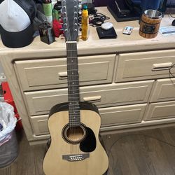 12 String Guitar 