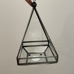 Hanging plant holder