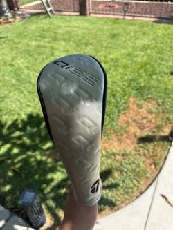 Qi 35 Fairway wood head cover